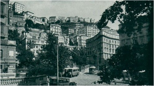 Piazza Amedeo - Napoli.jpg